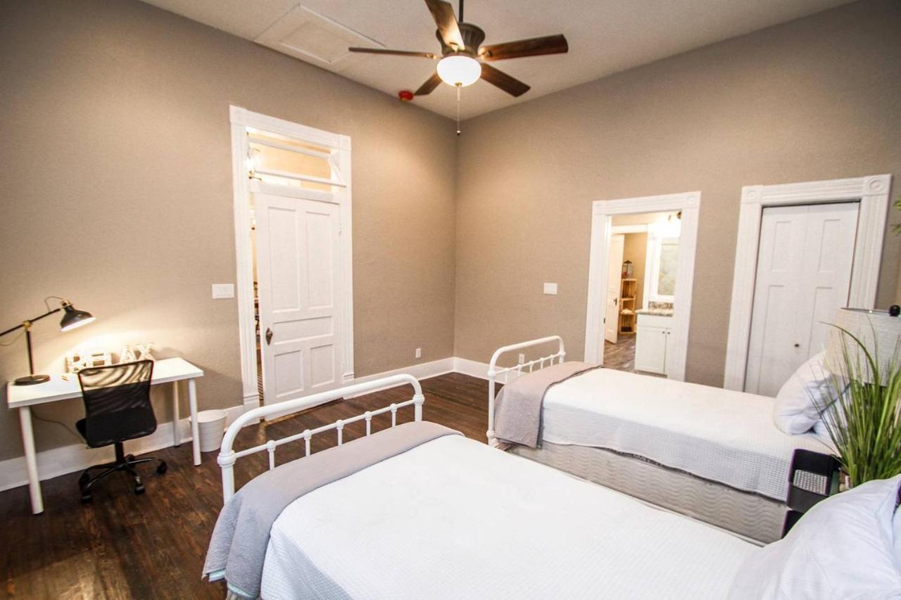 Wyoming St Restored Historic 2Br/1Ba Downtown San Antonio Bagian luar foto